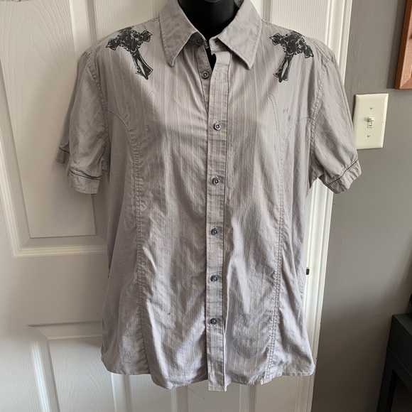3/15$ Two a.m. Men’s button shirt with detail - Picture 10 of 11